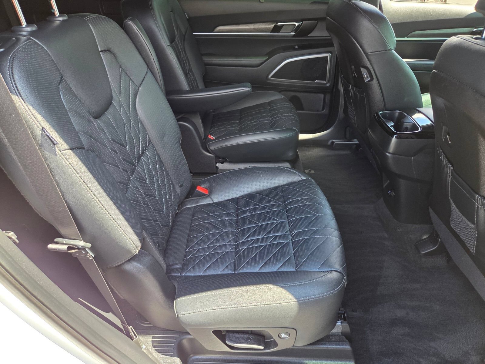 Used 2025 Kia Telluride EX X-Line AWD/4WD image 16