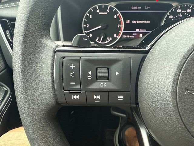 Used 2022 Nissan Rogue SV image 32