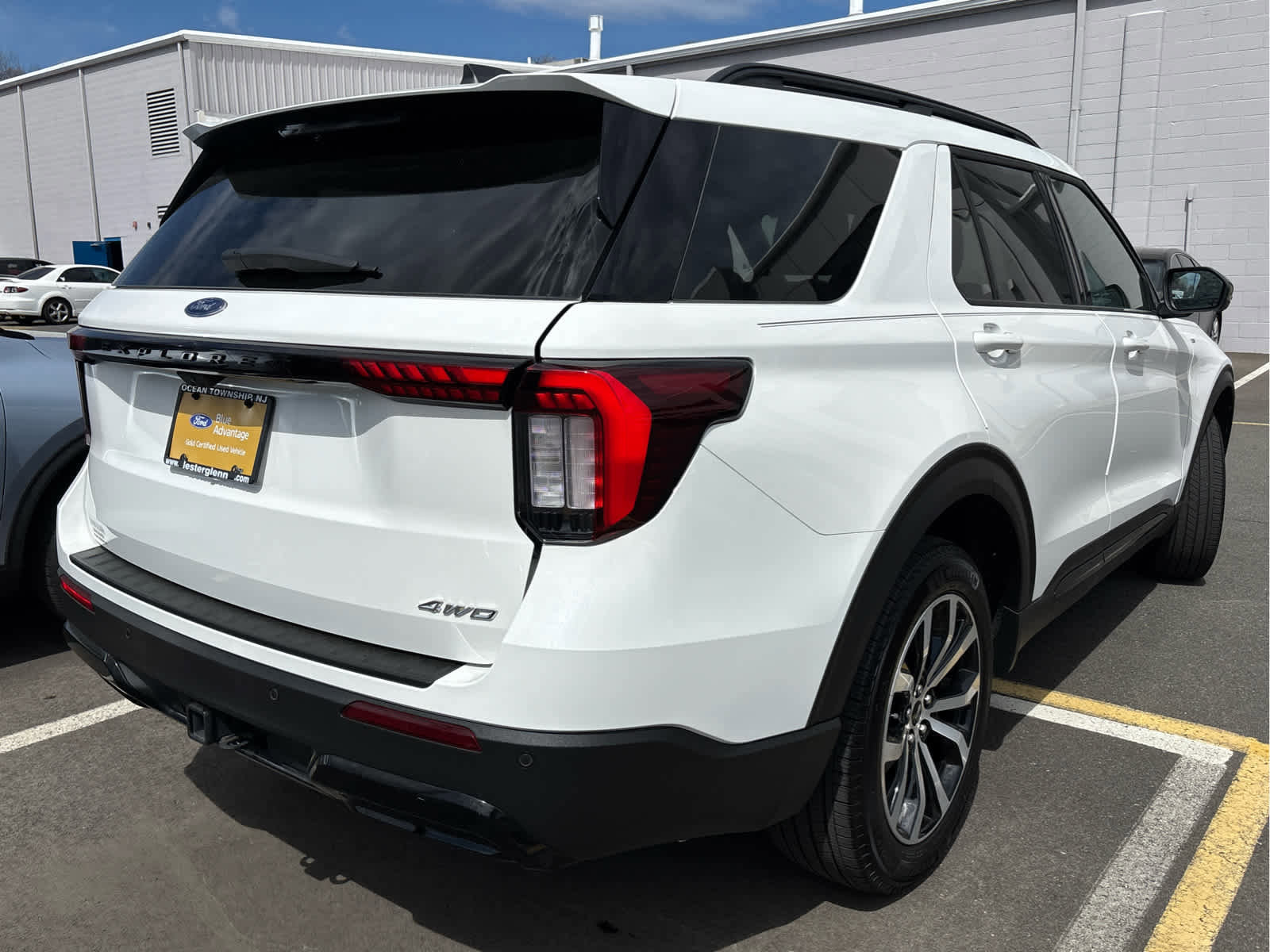 Certified 2025 Ford Explorer ST-Line image 4