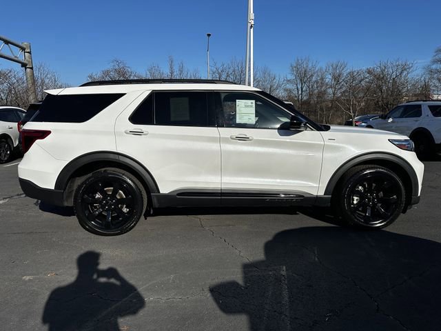 Certified 2023 Ford Explorer ST-Line image 6