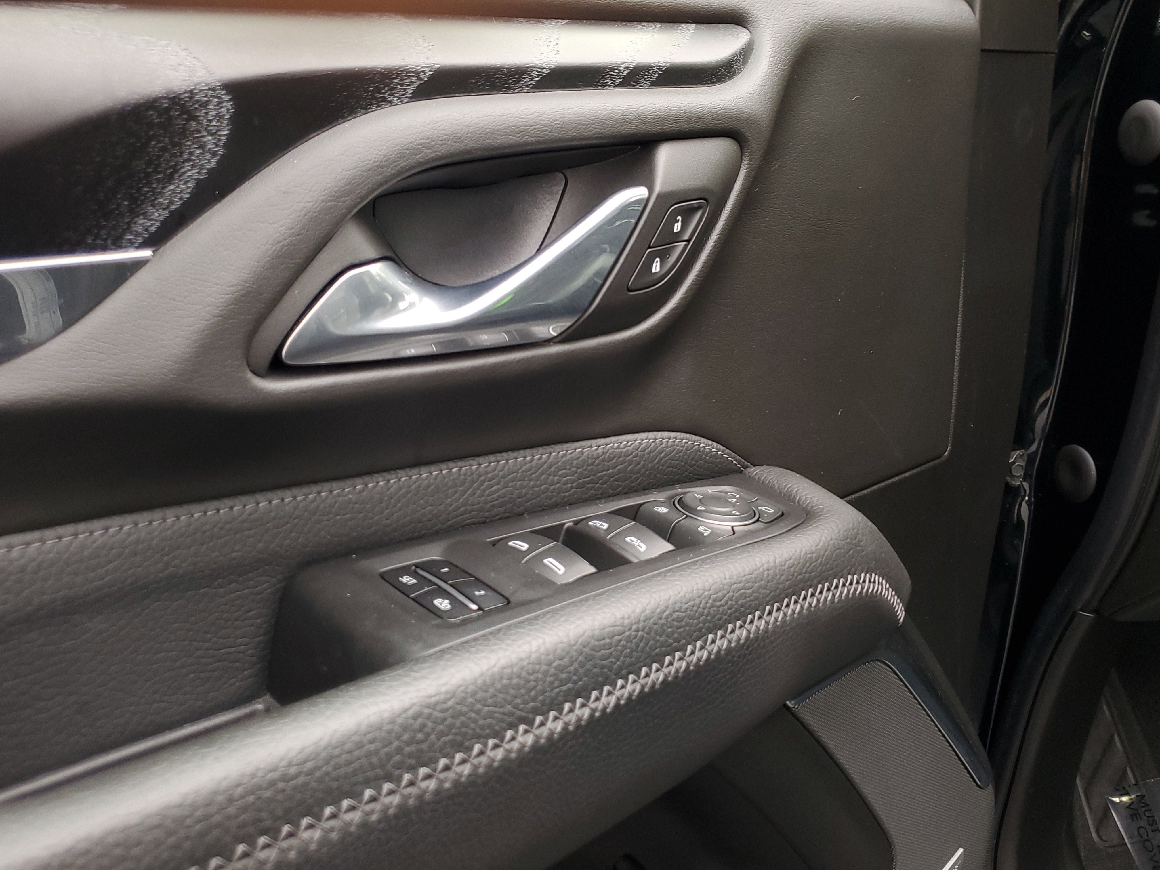 Used 2023 GMC Yukon XL Denali image 20