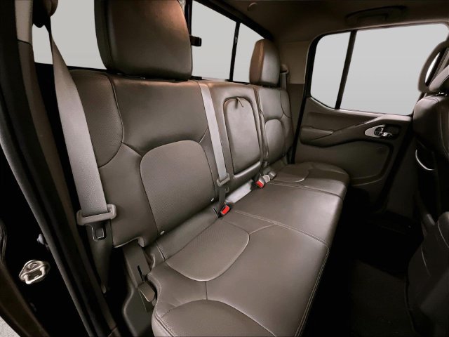 Used 2019 Nissan Frontier SL AWD/4WD image 26