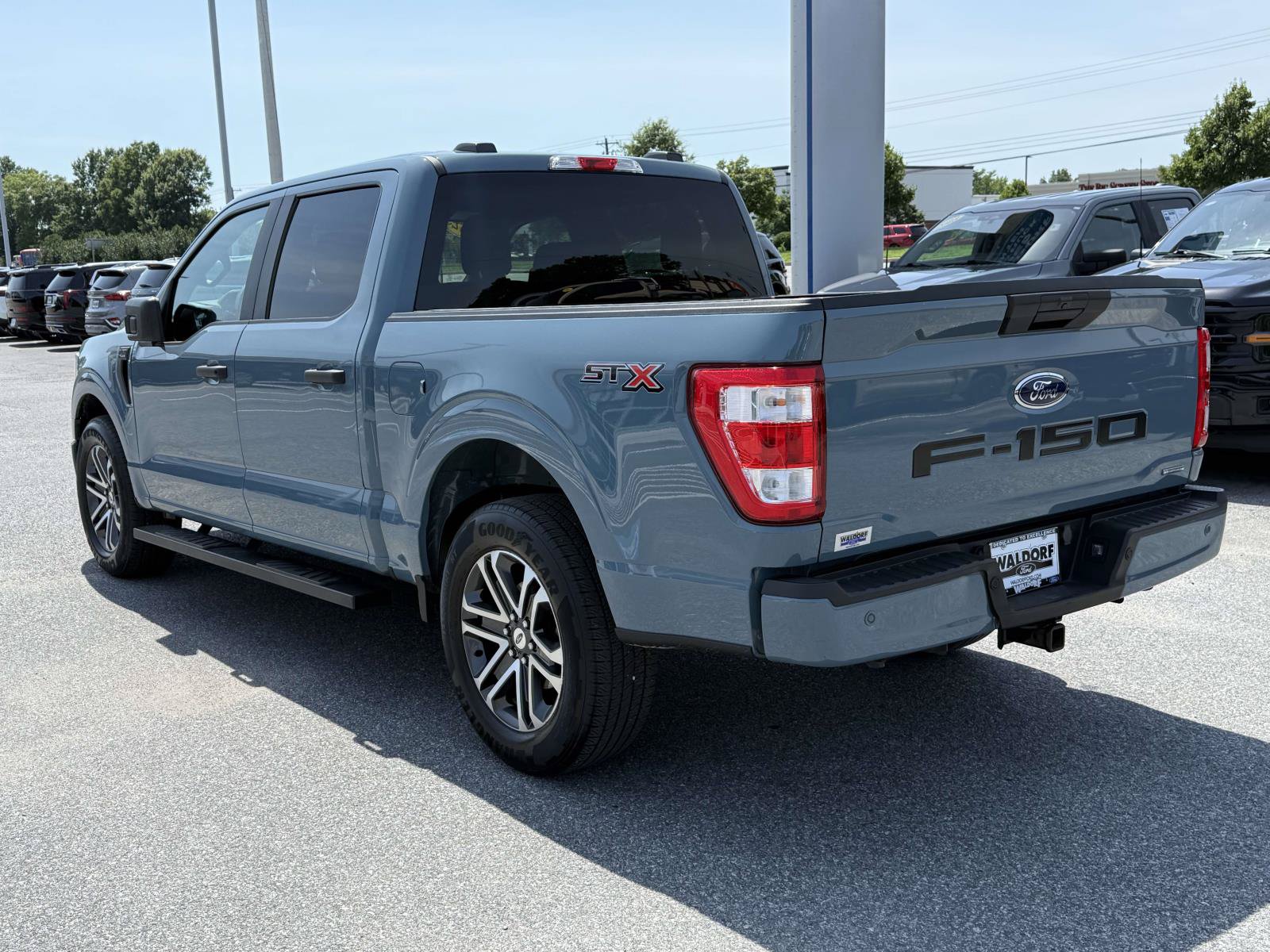 Certified 2023 Ford F150 XL w/ STX Appearance Package RWD image 4