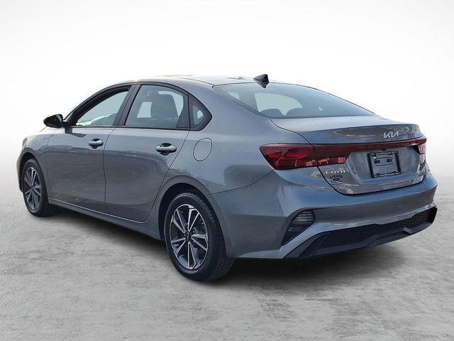 Used 2023 Kia Forte LXS image 4