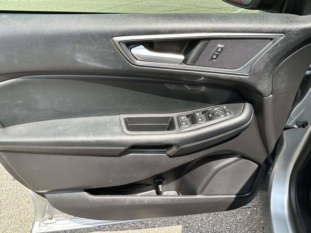 Certified 2020 Ford Edge SE FWD image 16