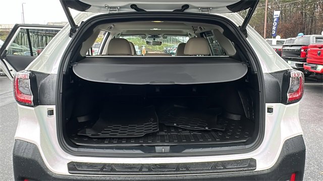 Used 2022 Subaru Outback Limited image 18