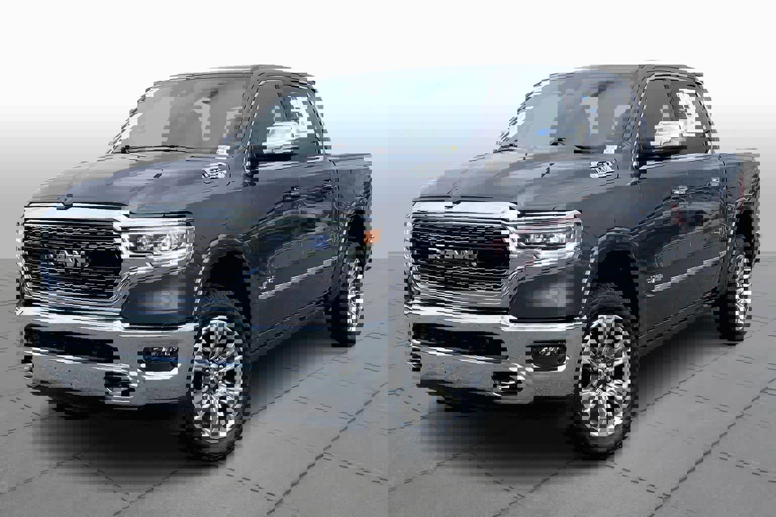 Used 2022 RAM 1500 Limited image 2