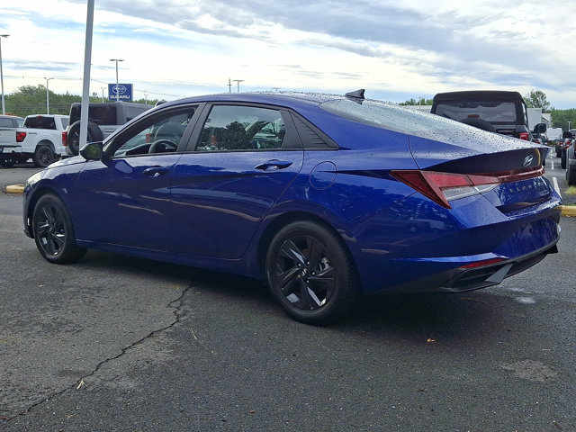 Used 2023 Hyundai Elantra SEL FWD image 7