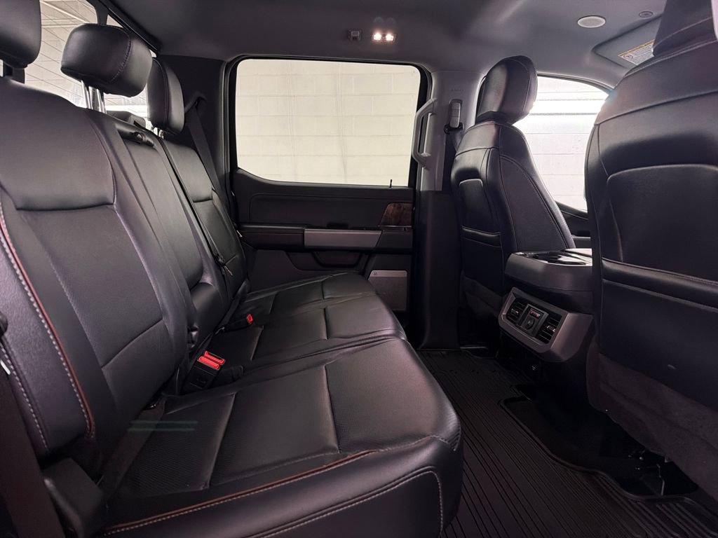 Certified 2024 Ford F250 Lariat w/ Lariat Ultimate Package image 31