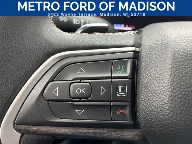 Used 2023 Jeep Grand Cherokee Limited AWD/4WD image 26