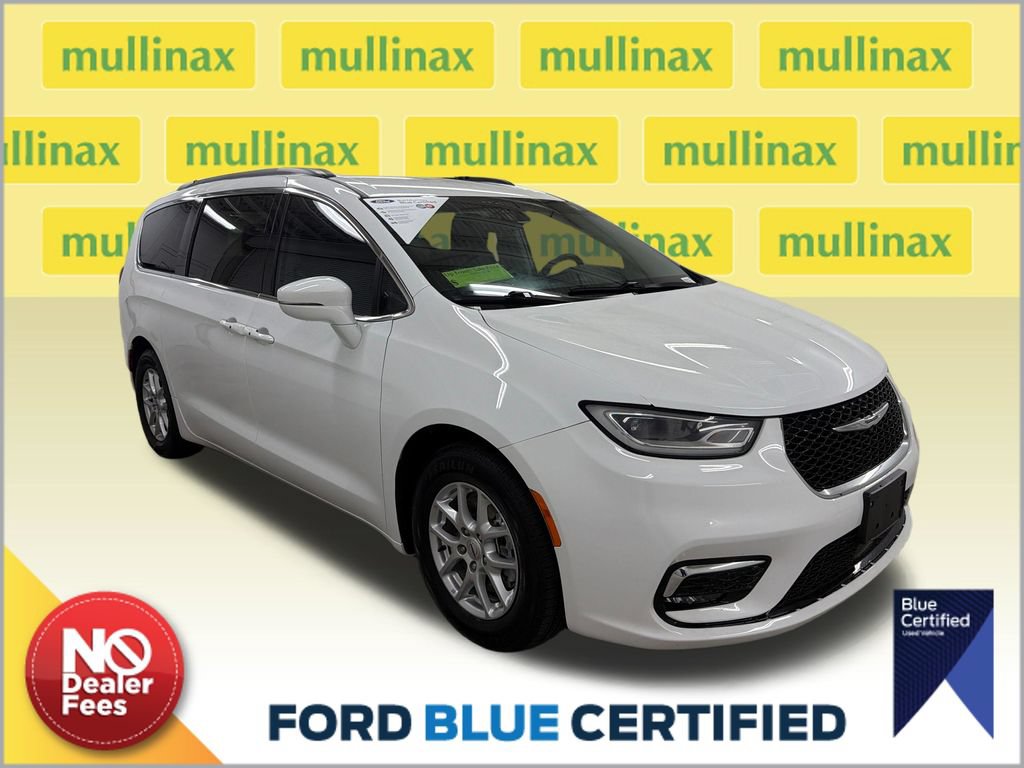 Used 2022 Chrysler Pacifica Touring-L FWD image 1