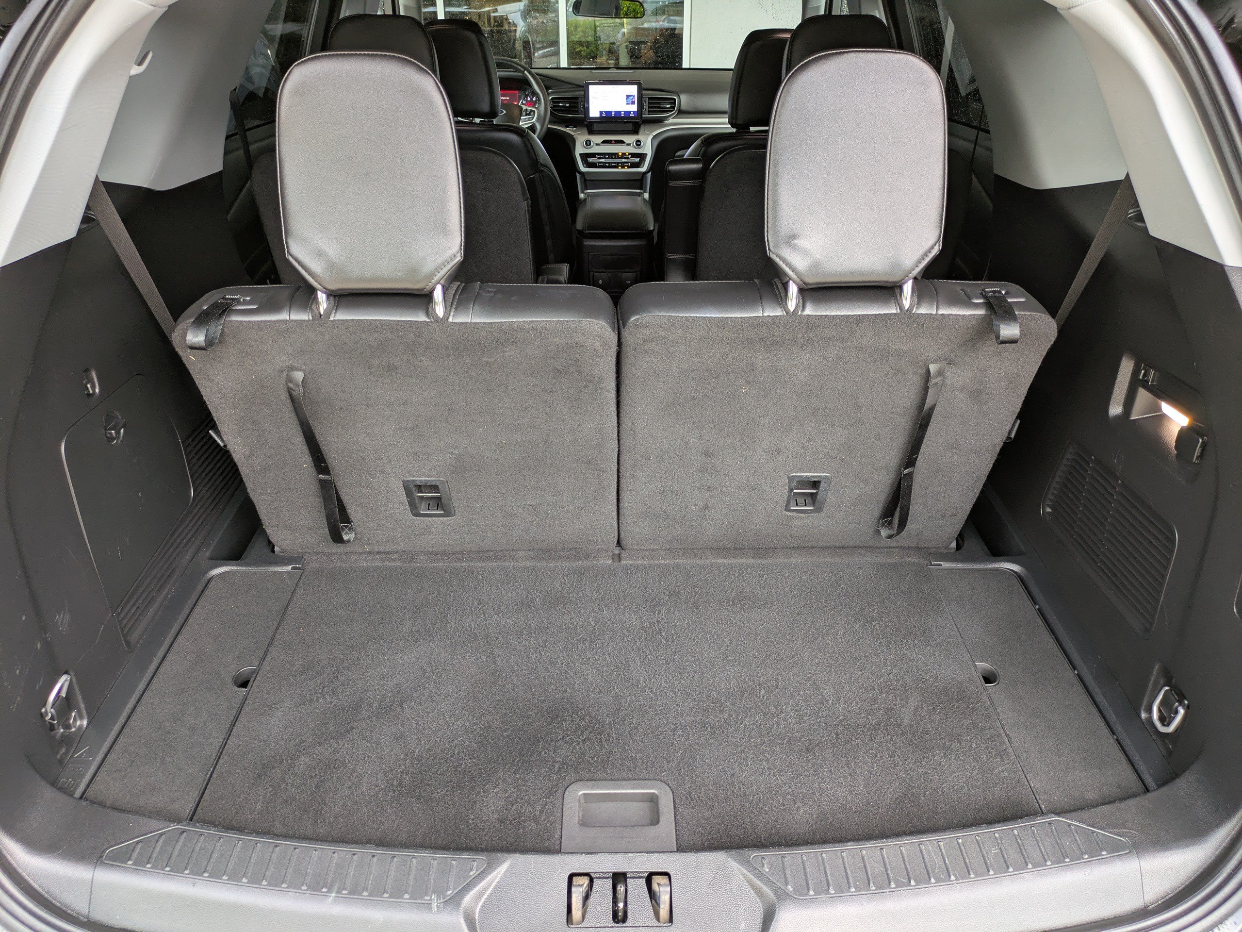 Certified 2023 Ford Explorer XLT w/ Equipment Group 202A RWD image 13