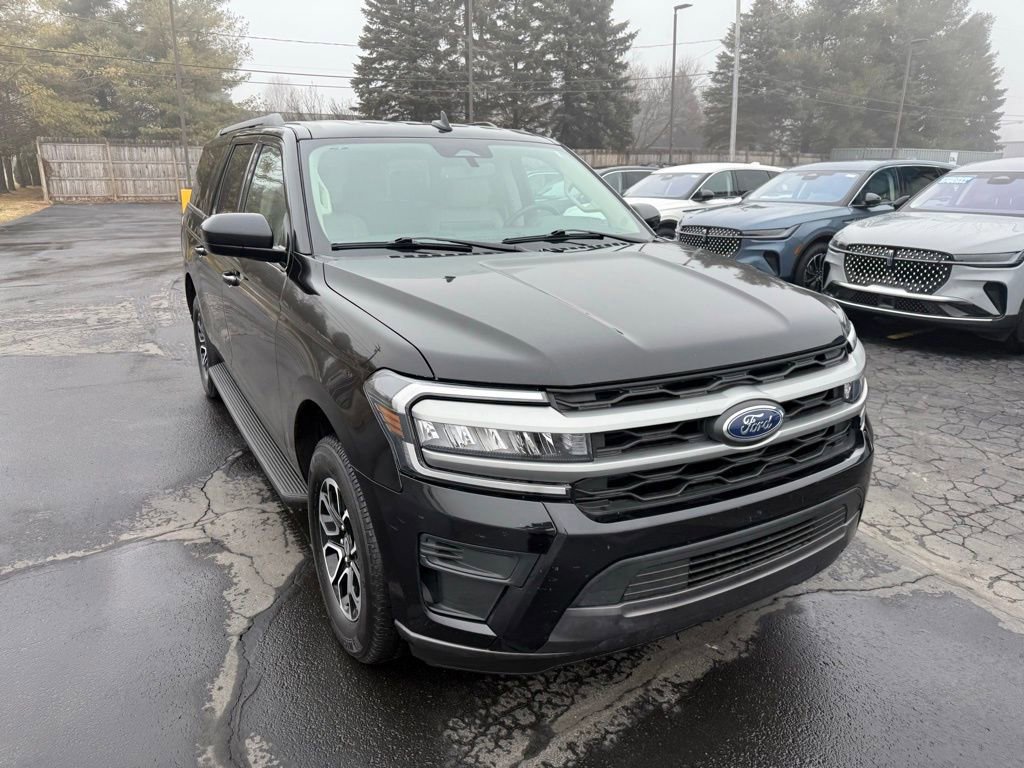 Certified 2024 Ford Expedition Max XLT image 9
