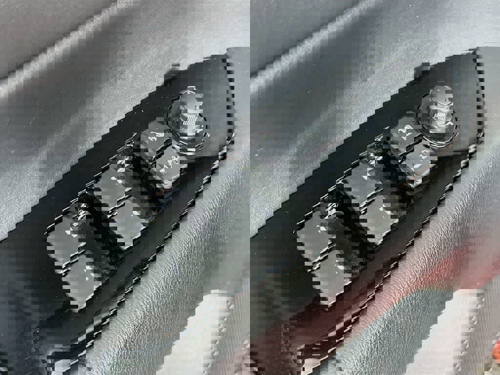 Used 2025 MAZDA CX-5 AWD 2.5 S w/ Preferred Package image 29