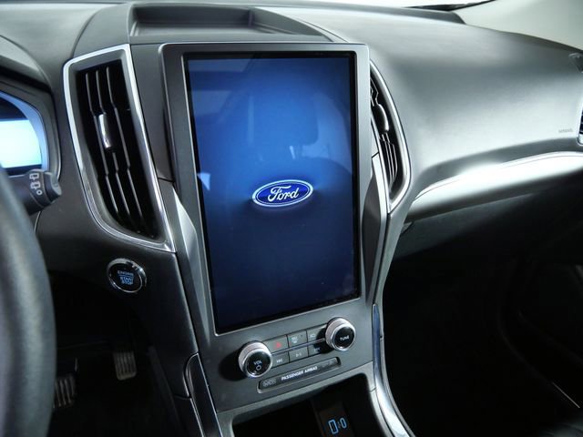 Certified 2024 Ford Edge Titanium w/ Equipment Group 301A image 19