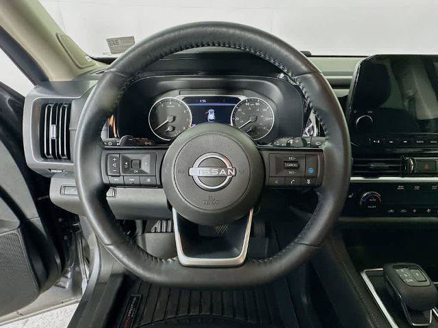 Used 2023 Nissan Pathfinder SL w/ SL Premium Package AWD/4WD image 16