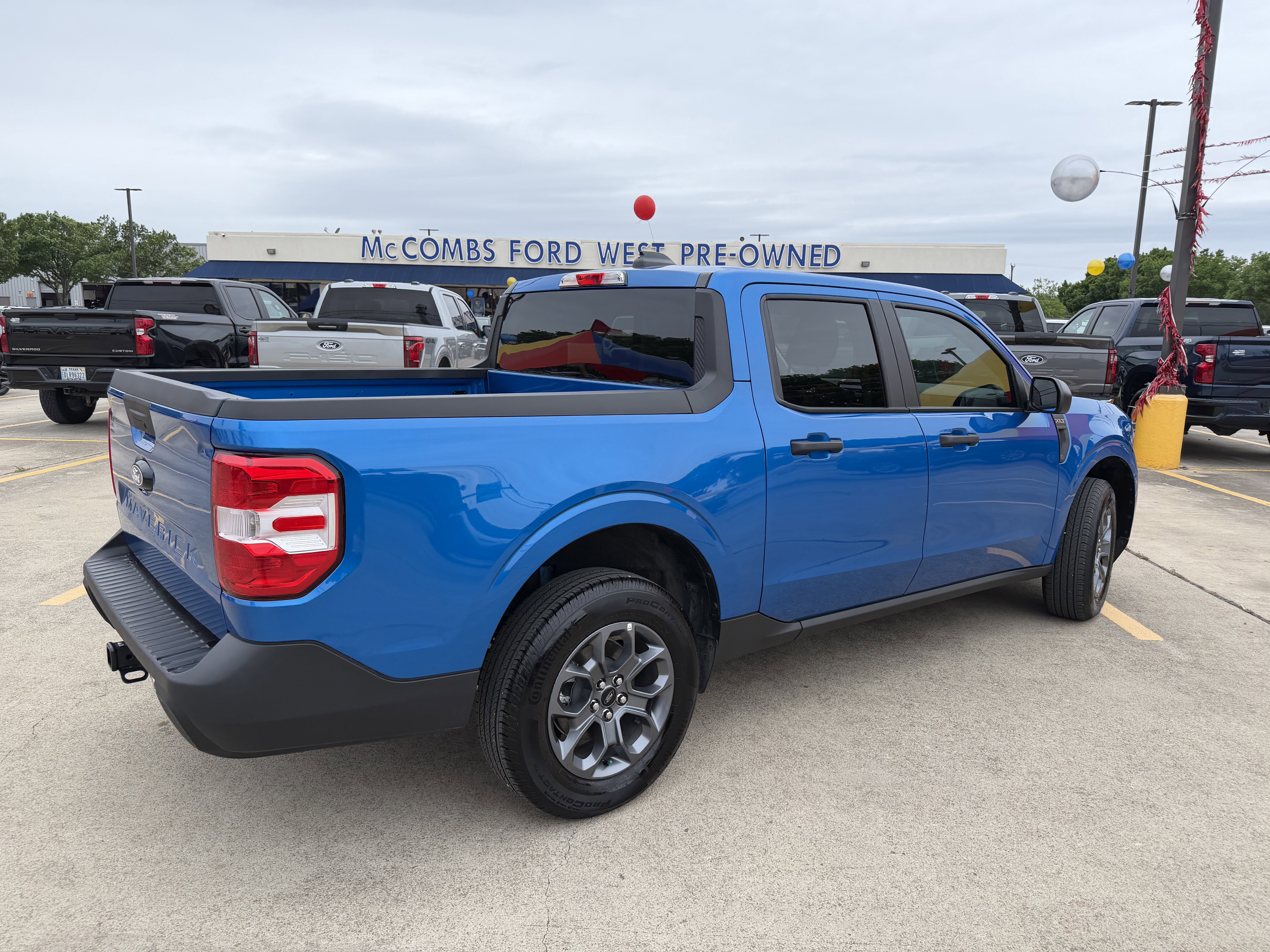 Certified 2025 Ford Maverick XLT w/ Equipment Group 302A AWD/4WD image 4