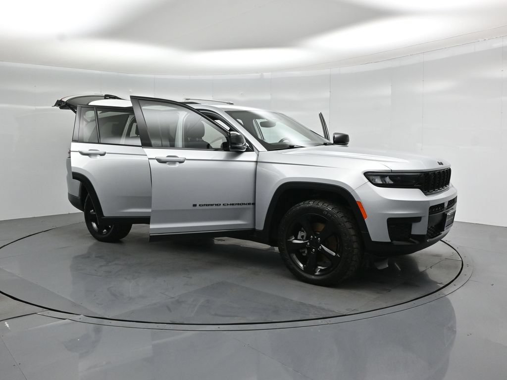 Used 2021 Jeep Grand Cherokee L Laredo AWD/4WD image 30