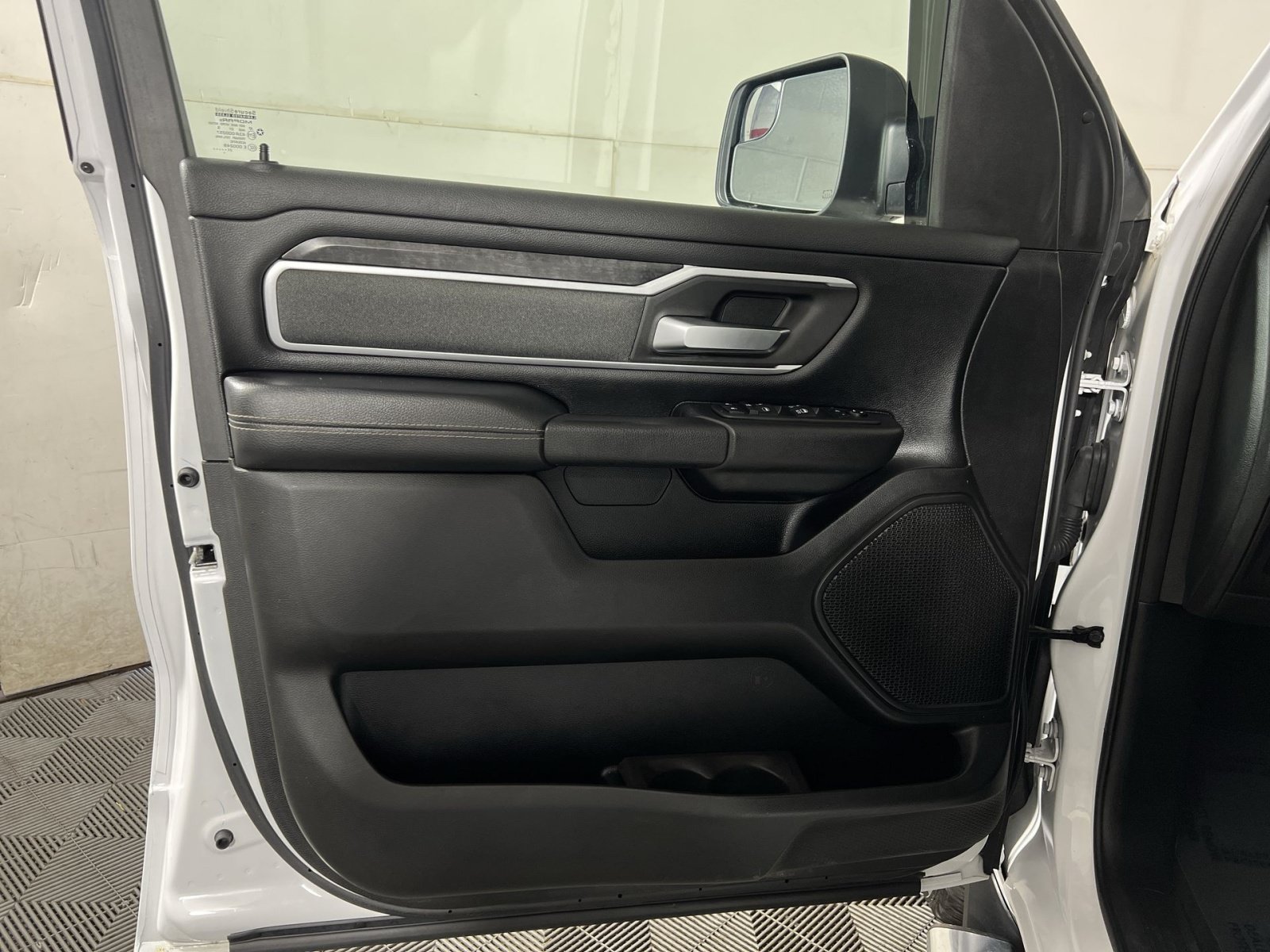 Used 2021 RAM 1500 Big Horn AWD/4WD image 14