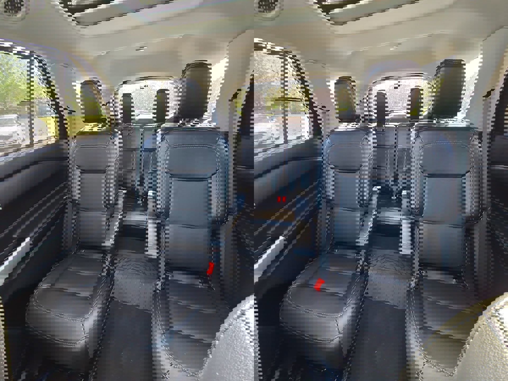 Certified 2023 Ford Explorer Limited w/ Limited Technology Package image 23