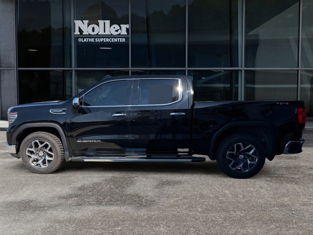 Used 2022 GMC Sierra 1500 SLT w/ SLT Premium Plus Package AWD/4WD image 6