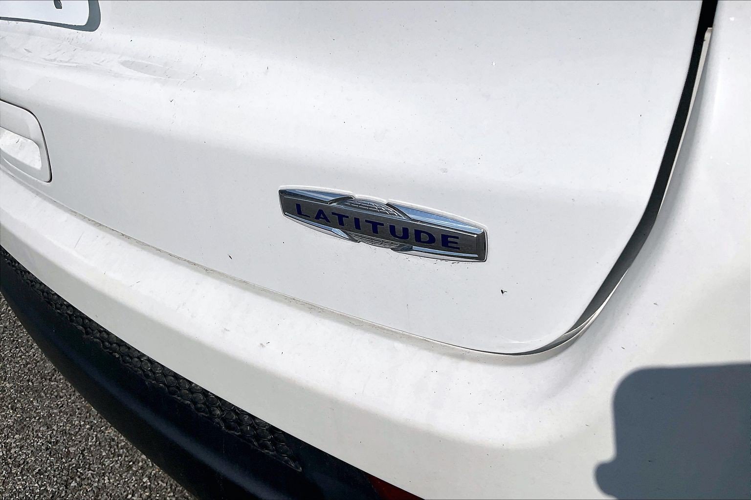 Used 2022 Jeep Compass Latitude w/ Sun and Sound Group FWD image 8