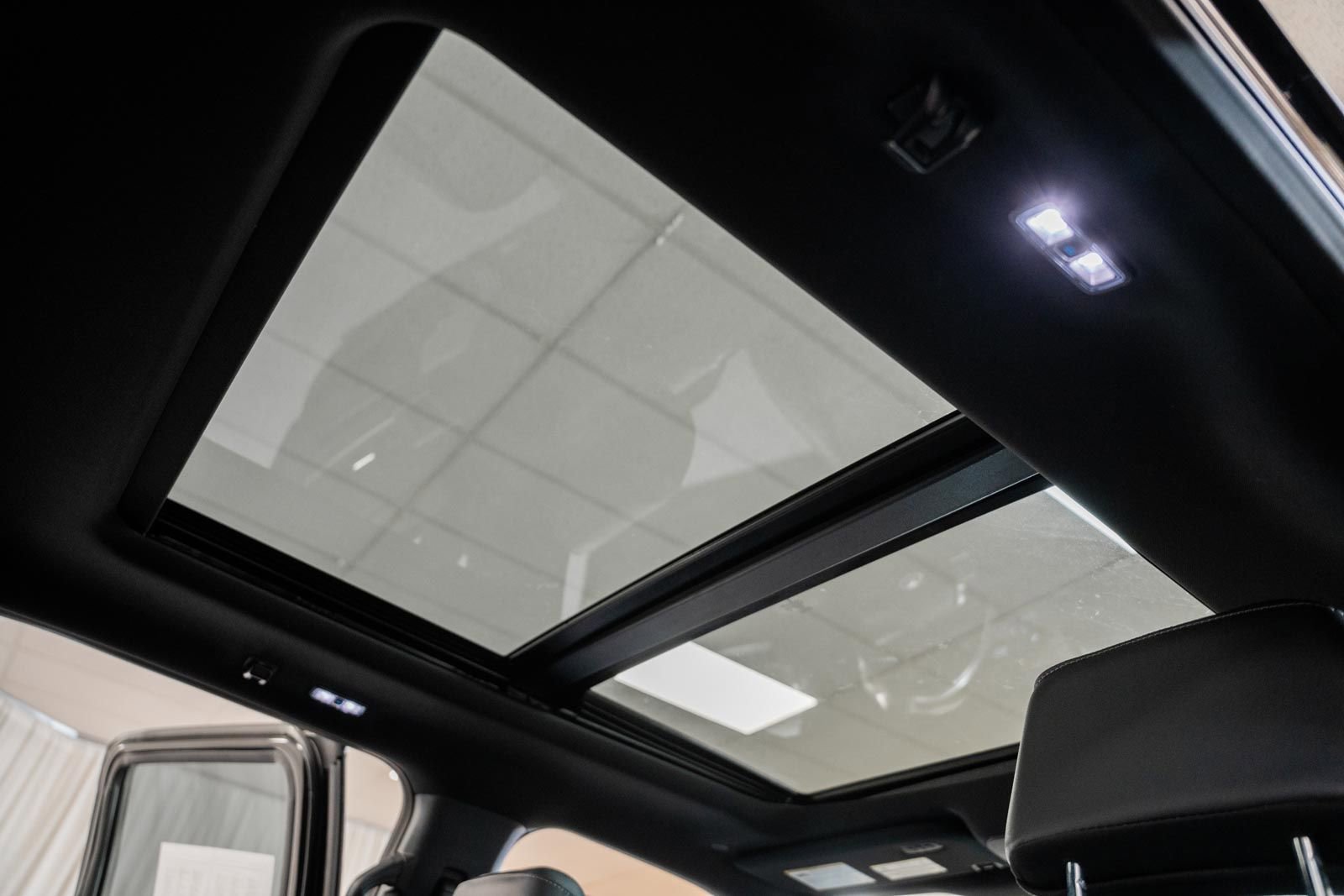 Certified 2023 Ford F150 Lariat w/ Equipment Group 502A High image 44