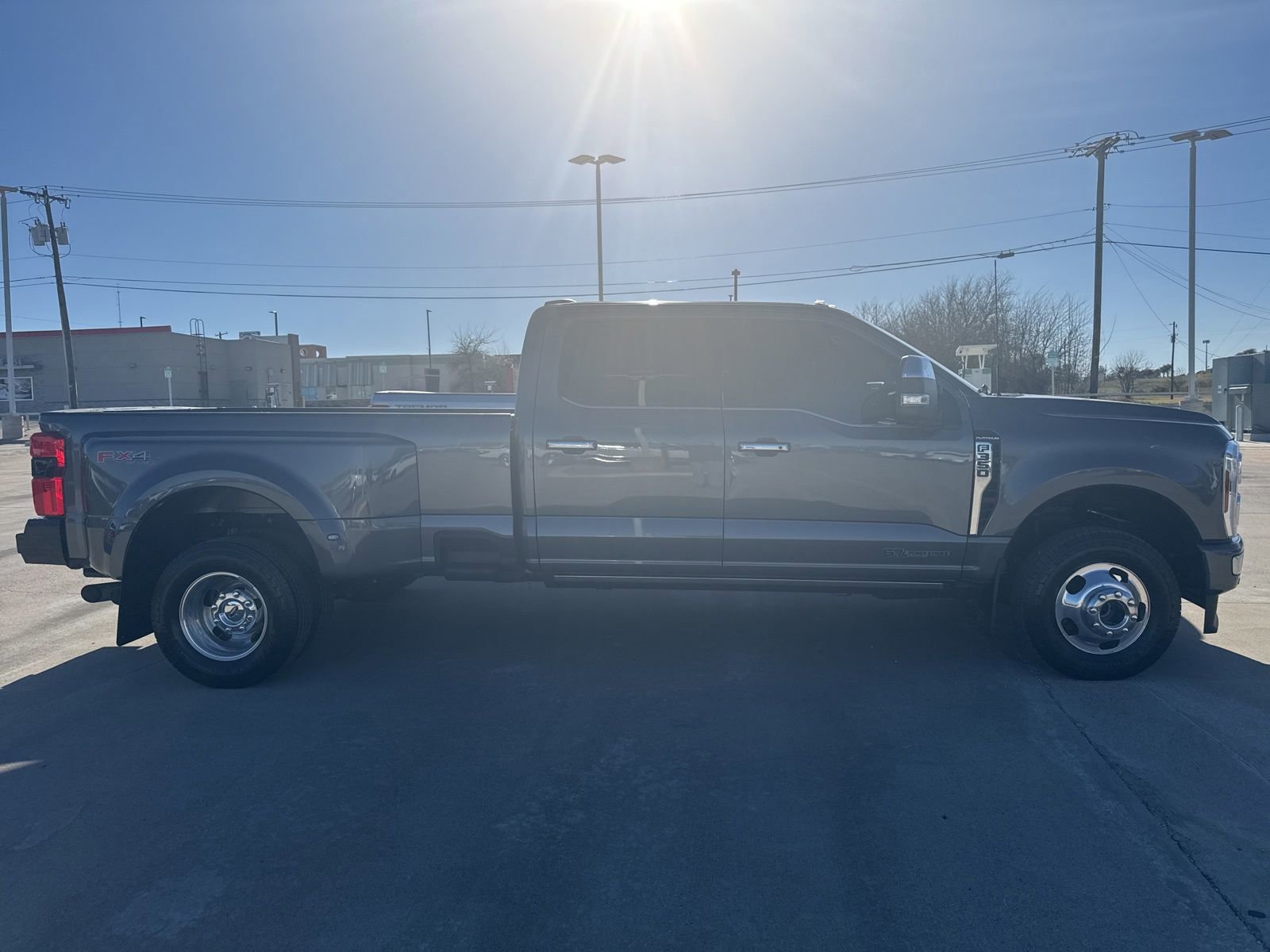 Certified 2024 Ford F350 Platinum image 4