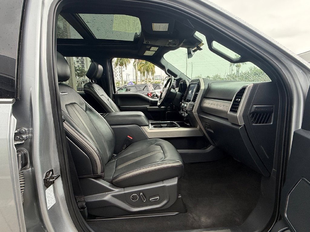 Certified 2022 Ford F450 Platinum w/ FX4 Off-Road Package AWD/4WD image 16