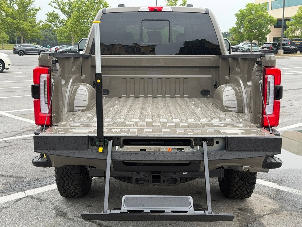 Certified 2026 Ford F250 Platinum w/ Platinum Plus Package AWD/4WD image 33