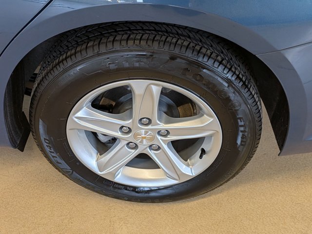 Used 2025 Chevrolet Malibu LS FWD image 25