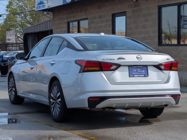 Used 2024 Nissan Altima 2.5 SV FWD image 6