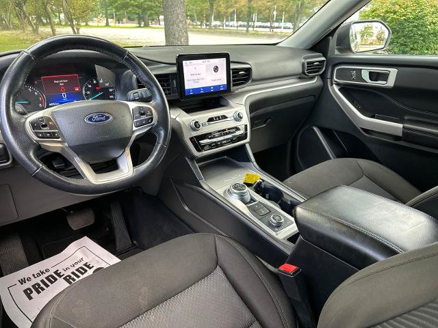 Certified 2023 Ford Explorer XLT AWD/4WD image 3