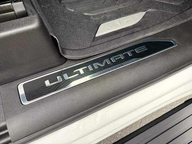 Used 2023 GMC Sierra 1500 Denali Ultimate AWD/4WD image 11