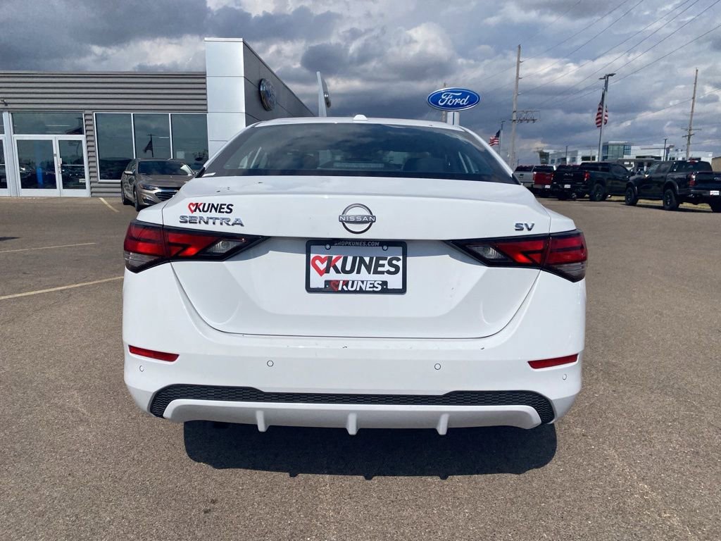 Used 2024 Nissan Sentra SV image 8