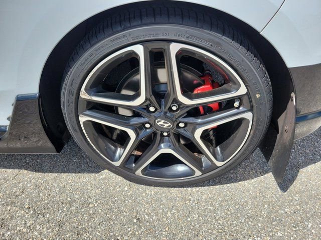 Used 2020 Hyundai Veloster N w/ Performance Package image 9