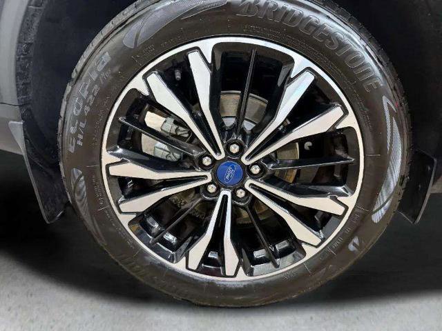 Certified 2022 Ford Escape SE w/ SE Sport Appearance Package image 27