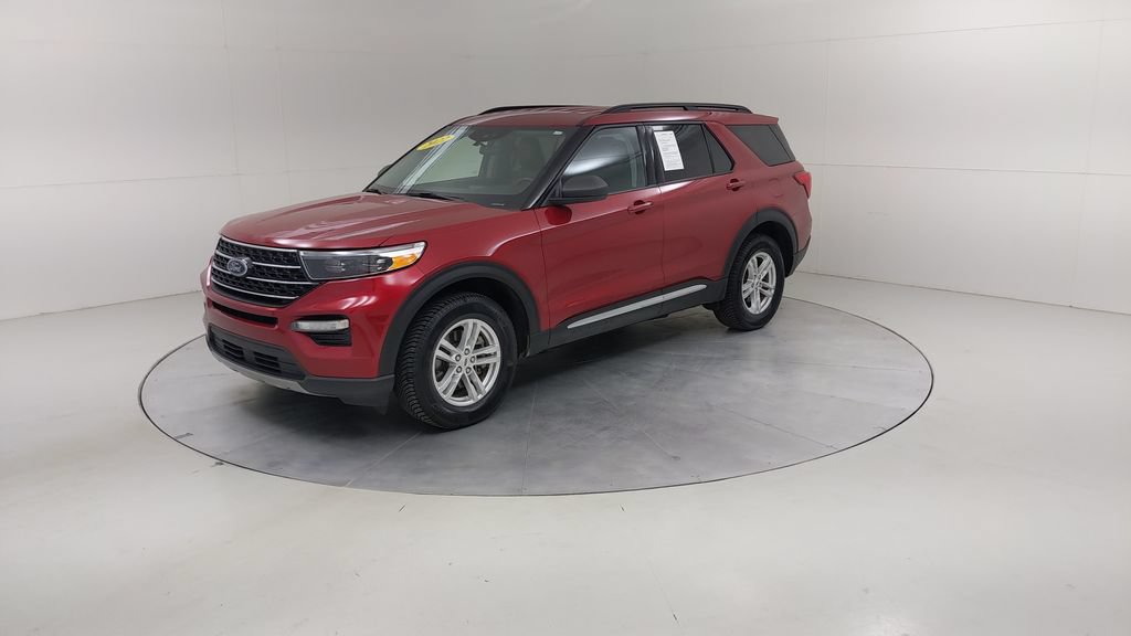 Certified 2022 Ford Explorer XLT w/ Equipment Group 202A AWD/4WD image 20