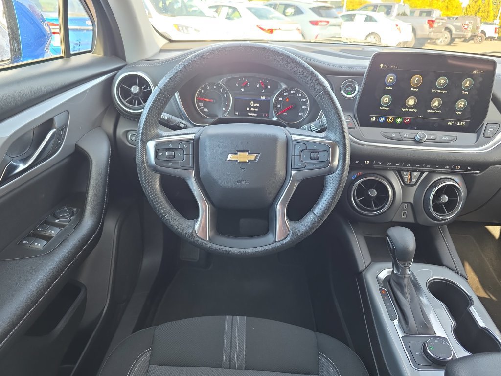 Used 2025 Chevrolet Blazer LT AWD/4WD image 8