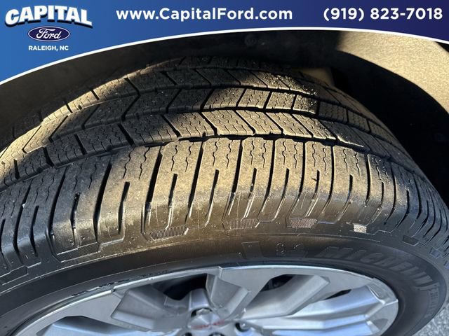 Used 2021 GMC Yukon XL Denali w/ Denali Premium Package image 14