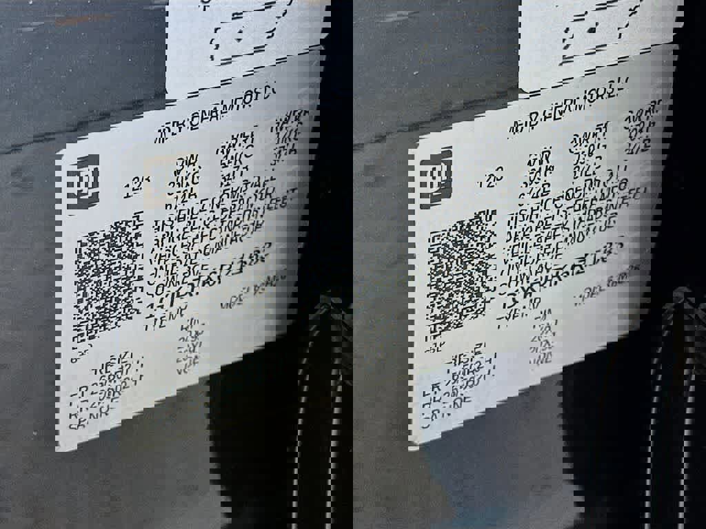 Used 2024 Cadillac Lyriq Luxury image 26