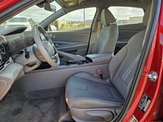 Used 2024 Hyundai Elantra SEL image 13