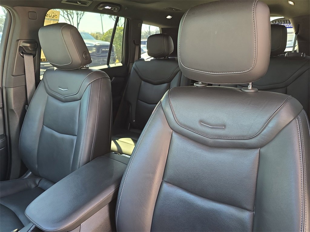 Used 2023 Cadillac XT6 Premium Luxury w/ Technology Package image 21