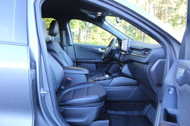 Certified 2024 Ford Escape ST-Line w/ Tech Pack #1 AWD/4WD image 25