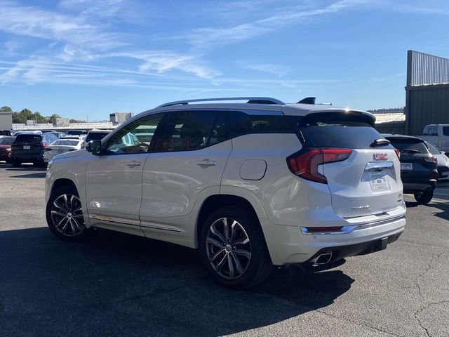 Used 2020 GMC Terrain Denali w/ Denali Premium Package image 3