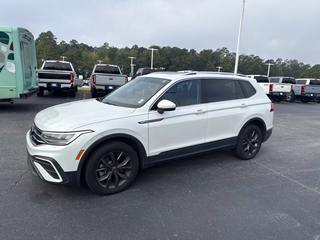 Used 2023 Volkswagen Tiguan SE FWD image 9