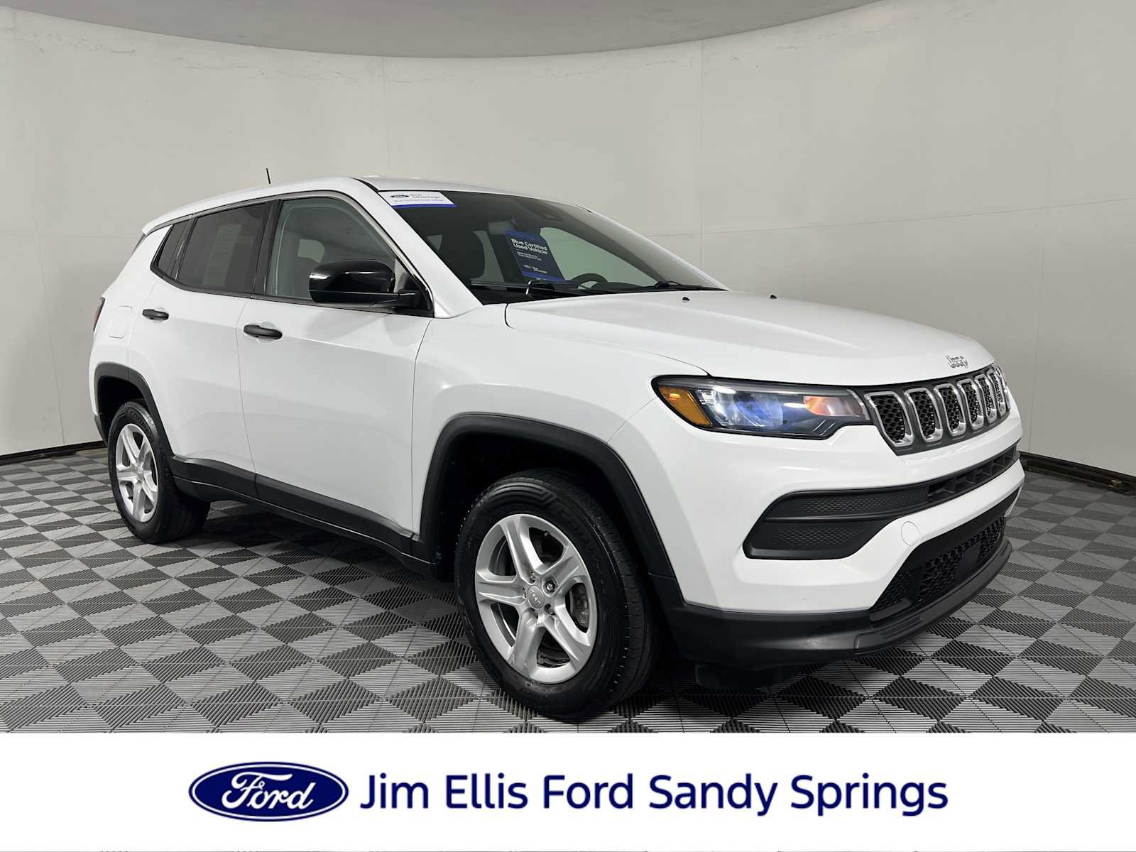 Used 2023 Jeep Compass Sport AWD/4WD image 1