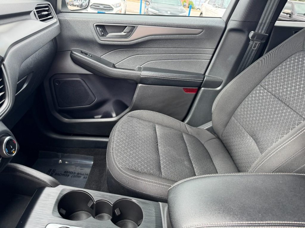 Certified 2024 Ford Escape Active FWD image 13