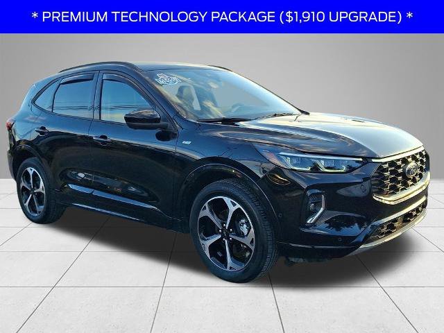 Certified 2023 Ford Escape ST-Line Elite w/ Premium Technology Package AWD/4WD image 3