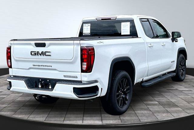 Used 2022 GMC Sierra 1500 Elevation w/ LPO, Elevation Black Package AWD/4WD image 13